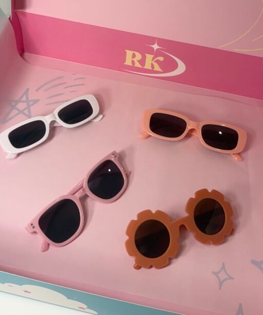 Alternative view of Little glasses