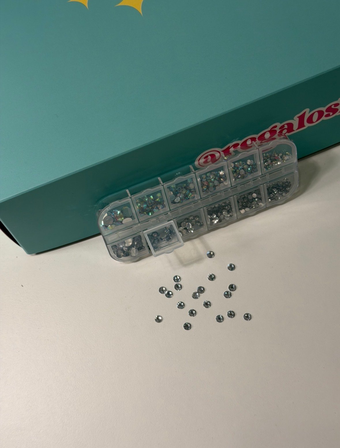 Bedazzling Hairbrush Kit Giveaways - Image 4